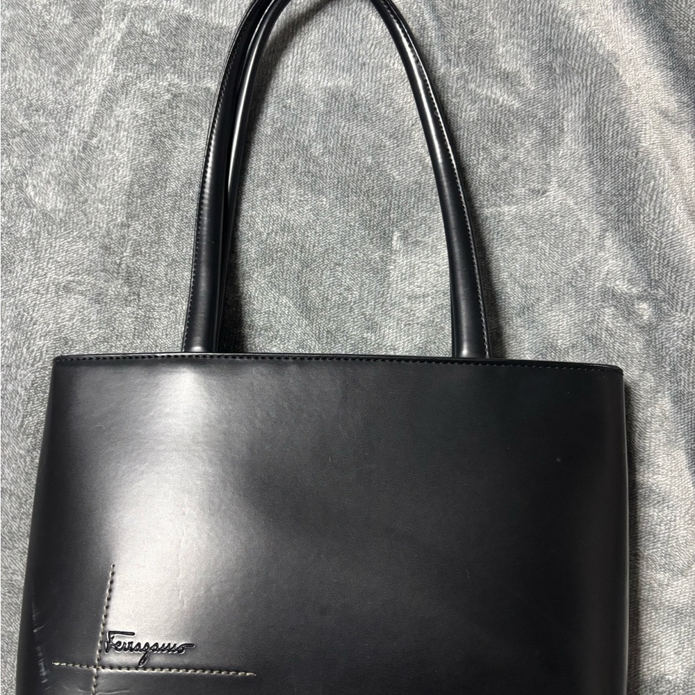 Salvatore Ferragamo Elegant Black Tote